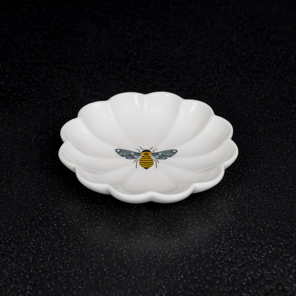 Fluted Insect Stoneware Dish
