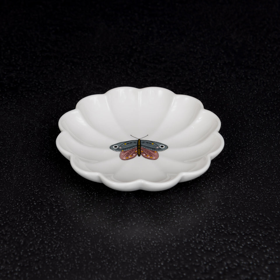 Fluted Insect Stoneware Dish