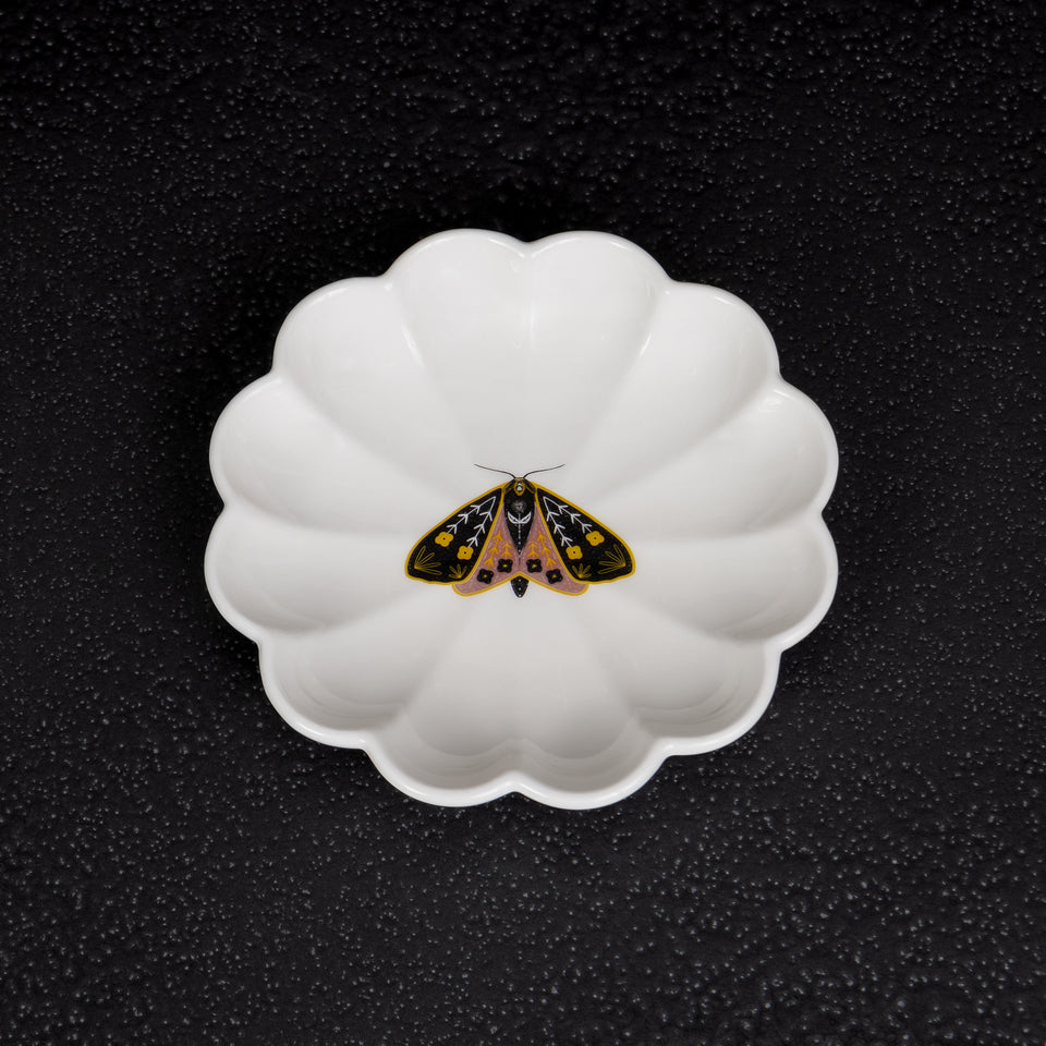 Fluted Insect Stoneware Dish