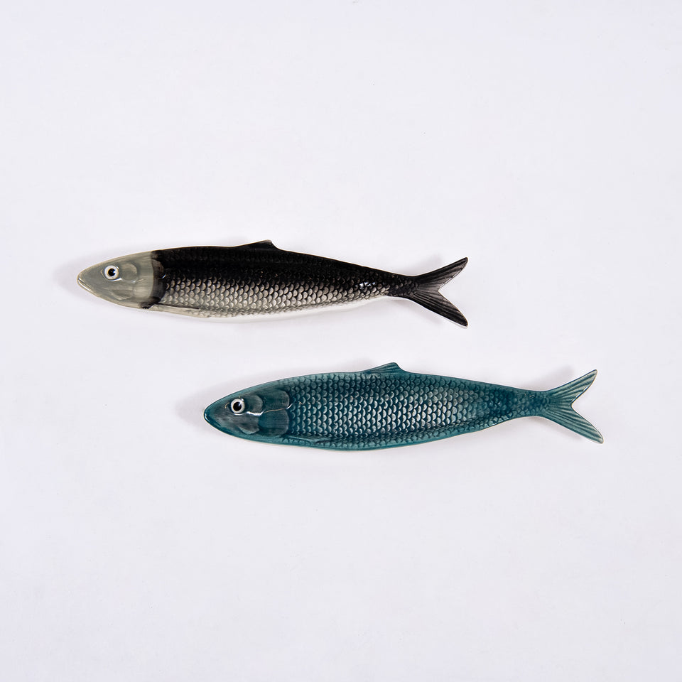 Hand-Painted Ceramic Sardine Shaped Plate Pair