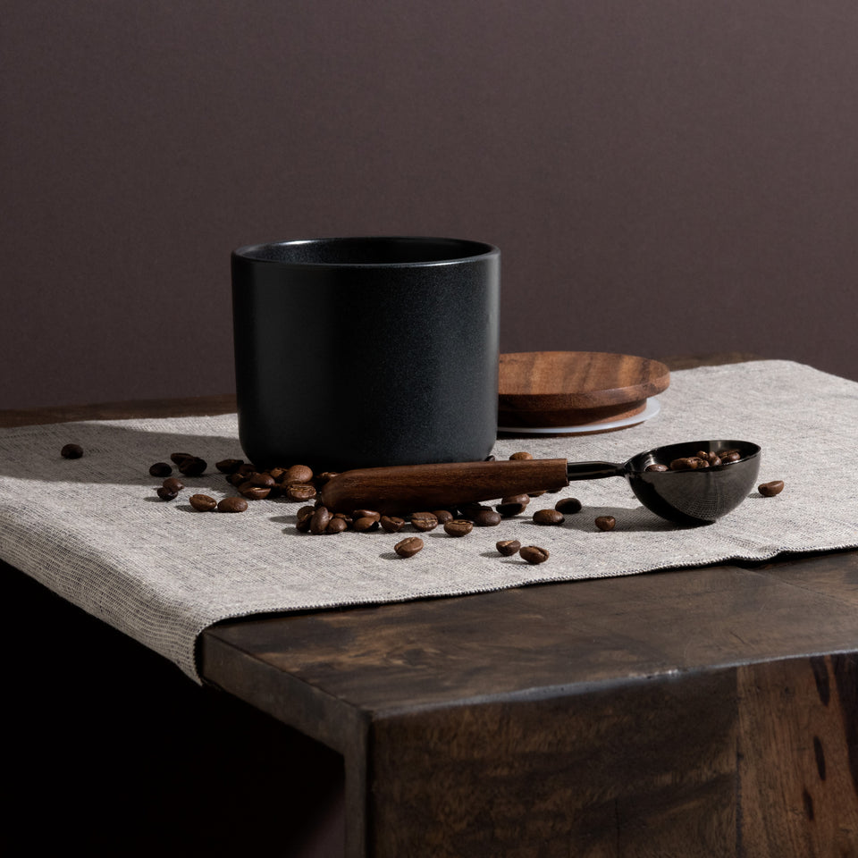 Oynx & Wood Scoop