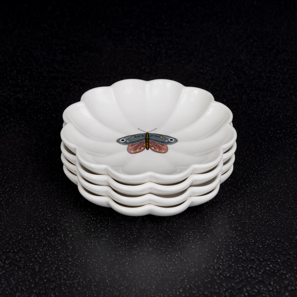 Fluted Insect Stoneware Dish